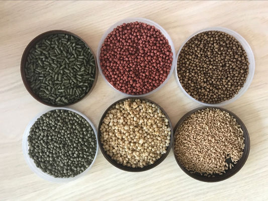 L'acier inoxydable avancé de petite et moyenne capacité de l'alimentation pour animaux de compagnie de pellets extrudeuse machine de traitement de ligne