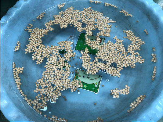 La machine à extruder les granulés pour les aliments pour poissons flottant et coulant en argent